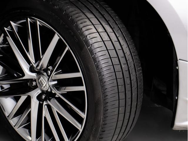 クラウンハイブリッド アスリートＧ　「マンガンラスターカスタム」（サンルーフ）（禁煙車）（ワンオーナー）（黒本革シート）（オプション１８インチアルミ）（パノラミックビューモニター）（フルエアロ）衝突軽減ブレーキ　踏み間違い防止機能（27枚目）