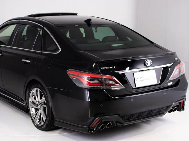 クラウンハイブリッド ＲＳアドバンス　後期型（サンルーフ）（黒本革シート）（パノラミックビューモニター）（セーフティセンス）（デジタルインナーミラー）（フルエアロ）シーケンシャルウィンカー　衝突軽減　踏み間違い防止　車線逸脱抑制ＬＴＡ（26枚目）