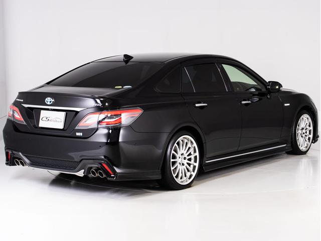 クラウンハイブリッド ＲＳアドバンス　（禁煙車）（黒本革シート）（パノラミックビューモニター）（マーベリック１９インチアルミ）（ＴＲＤエアロ）（セーフティパッケージプラス）衝突軽減ブレーキ　踏み間違い防止機能　車線逸脱抑制ＬＴＡ（19枚目）