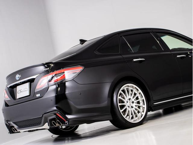 クラウンハイブリッド ＲＳアドバンス　（禁煙車）（黒本革シート）（パノラミックビューモニター）（マーベリック１９インチアルミ）（ＴＲＤエアロ）（セーフティパッケージプラス）衝突軽減ブレーキ　踏み間違い防止機能　車線逸脱抑制ＬＴＡ（24枚目）