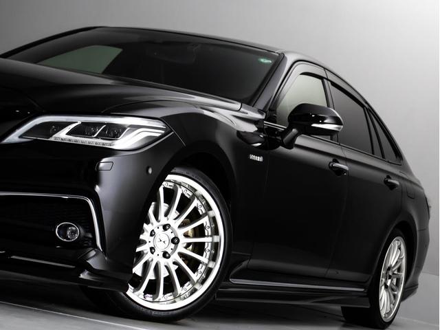 クラウンハイブリッド ＲＳアドバンス　（禁煙車）（黒本革シート）（パノラミックビューモニター）（マーベリック１９インチアルミ）（ＴＲＤエアロ）（セーフティパッケージプラス）衝突軽減ブレーキ　踏み間違い防止機能　車線逸脱抑制ＬＴＡ（26枚目）