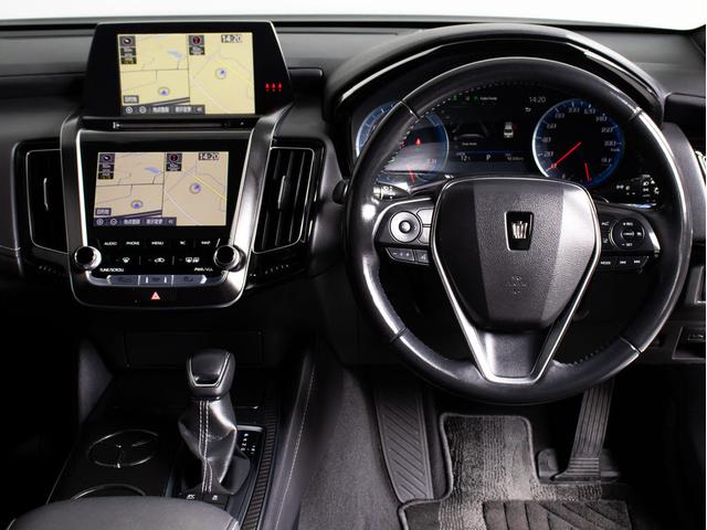 クラウンハイブリッド ＲＳアドバンス　（禁煙車）（黒本革シート）（パノラミックビューモニター）（マーベリック１９インチアルミ）（ＴＲＤエアロ）（セーフティパッケージプラス）衝突軽減ブレーキ　踏み間違い防止機能　車線逸脱抑制ＬＴＡ（36枚目）