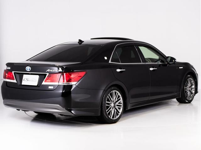 クラウンハイブリッド アスリートＳ　（サンルーフ）（黒本革シート）（オプション１８インチアルミ）（新品タイヤ）エアシート　シートヒーター　ステアリングヒーター　Ｂｌｕｅｔｏｏｔｈ対応　レギュラーガソリン仕様　ＨＤＤマルチ　バックカメラ（17枚目）