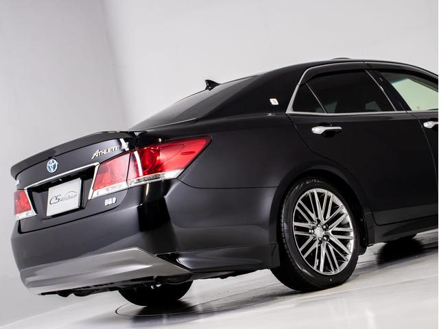 クラウンハイブリッド アスリートＳ　（サンルーフ）（黒本革シート）（オプション１８インチアルミ）（新品タイヤ）エアシート　シートヒーター　ステアリングヒーター　Ｂｌｕｅｔｏｏｔｈ対応　レギュラーガソリン仕様　ＨＤＤマルチ　バックカメラ（22枚目）