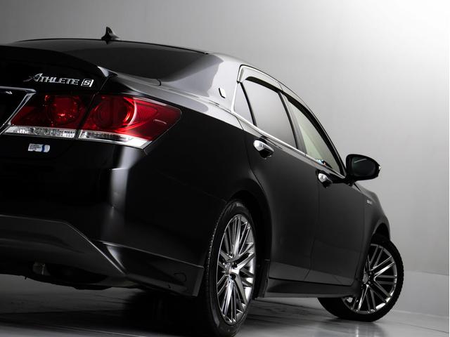 クラウンハイブリッド アスリートＳ　（サンルーフ）（黒本革シート）（オプション１８インチアルミ）（新品タイヤ）エアシート　シートヒーター　ステアリングヒーター　Ｂｌｕｅｔｏｏｔｈ対応　レギュラーガソリン仕様　ＨＤＤマルチ　バックカメラ（25枚目）