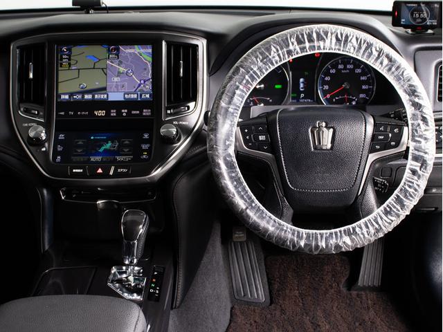 クラウンハイブリッド アスリートＳ　（サンルーフ）（黒本革シート）（オプション１８インチアルミ）（新品タイヤ）エアシート　シートヒーター　ステアリングヒーター　Ｂｌｕｅｔｏｏｔｈ対応　レギュラーガソリン仕様　ＨＤＤマルチ　バックカメラ（33枚目）