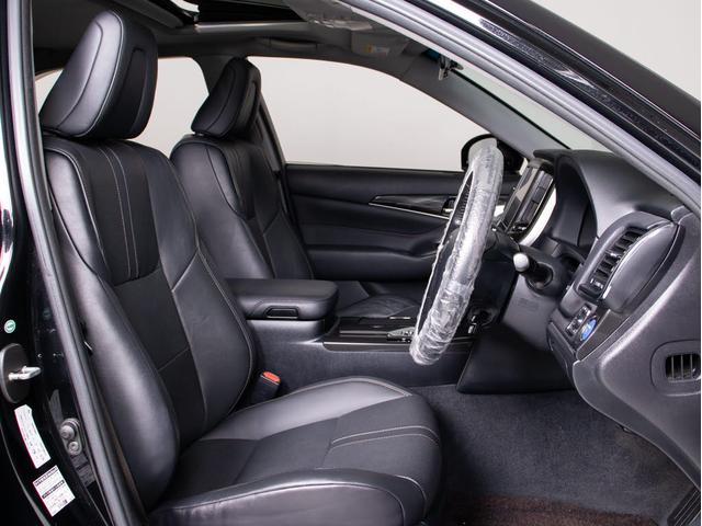 クラウンハイブリッド アスリートＳ　（サンルーフ）（黒本革シート）（オプション１８インチアルミ）（新品タイヤ）エアシート　シートヒーター　ステアリングヒーター　Ｂｌｕｅｔｏｏｔｈ対応　レギュラーガソリン仕様　ＨＤＤマルチ　バックカメラ（34枚目）