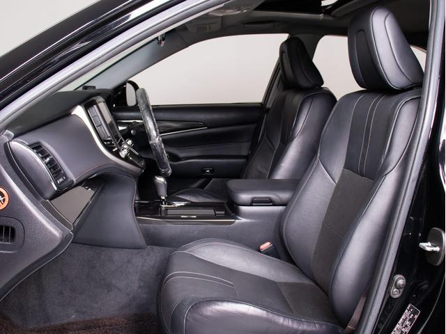 クラウンハイブリッド アスリートＳ　（サンルーフ）（黒本革シート）（オプション１８インチアルミ）（新品タイヤ）エアシート　シートヒーター　ステアリングヒーター　Ｂｌｕｅｔｏｏｔｈ対応　レギュラーガソリン仕様　ＨＤＤマルチ　バックカメラ（35枚目）