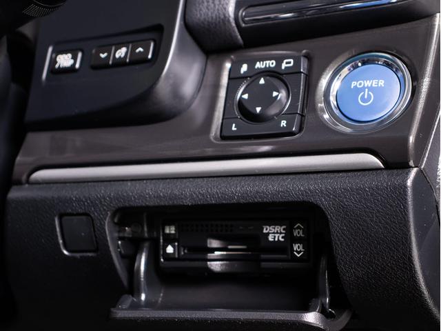 クラウンハイブリッド アスリートＳ　（サンルーフ）（黒本革シート）（オプション１８インチアルミ）（新品タイヤ）エアシート　シートヒーター　ステアリングヒーター　Ｂｌｕｅｔｏｏｔｈ対応　レギュラーガソリン仕様　ＨＤＤマルチ　バックカメラ（39枚目）