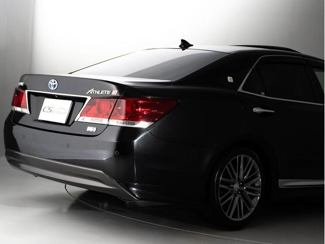 クラウンハイブリッド アスリートＧ　（禁煙車）（サンルーフ）（黒本革シート）（オプション１８インチアルミ）（衝突軽減ブレーキ）（踏み間違い防止機能）レーダークルーズ　アダプティブハイビーム　シートメモリー　エアシート　Ｂｌｕｅｔｏｏｔｈ（31枚目）