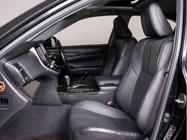 クラウンハイブリッド アスリートＧ　（禁煙車）（サンルーフ）（黒本革シート）（オプション１８インチアルミ）（衝突軽減ブレーキ）（踏み間違い防止機能）レーダークルーズ　アダプティブハイビーム　シートメモリー　エアシート　Ｂｌｕｅｔｏｏｔｈ（38枚目）