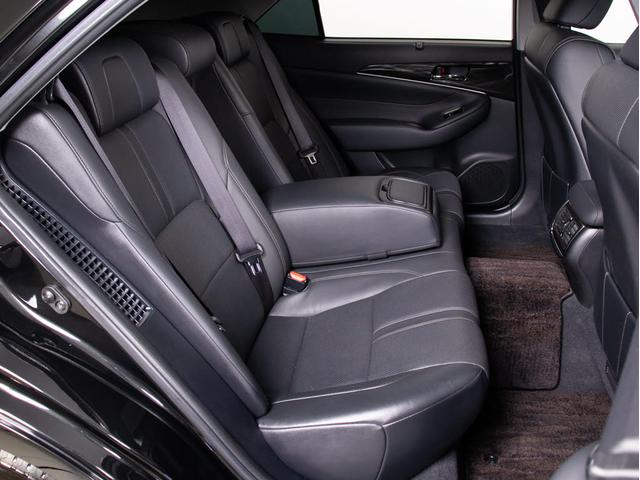 クラウンハイブリッド アスリートＧ　（禁煙車）（サンルーフ）（黒本革シート）（オプション１８インチアルミ）（衝突軽減ブレーキ）（踏み間違い防止機能）レーダークルーズ　アダプティブハイビーム　シートメモリー　エアシート　Ｂｌｕｅｔｏｏｔｈ（39枚目）