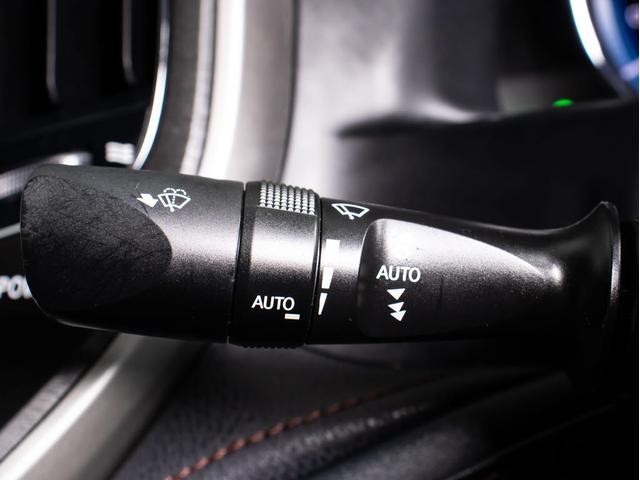 クラウンハイブリッド アスリートＧ　（禁煙車）（サンルーフ）（黒本革シート）（オプション１８インチアルミ）（衝突軽減ブレーキ）（踏み間違い防止機能）レーダークルーズ　アダプティブハイビーム　シートメモリー　エアシート　Ｂｌｕｅｔｏｏｔｈ（45枚目）