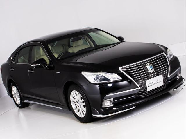 クラウンハイブリッド ロイヤルサルーン　（禁煙車）（フルエアロ）（ベージュ本革シート）（衝突軽減ブレーキ）（踏み間違い防止機能）レーダークルーズ　Ｂｌｕｅｔｏｏｔｈ対応　レギュラーガソリン仕様　シート＆ステアリングヒーター　ＨＤＤマルチナビ（5枚目）