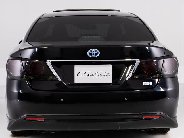 クラウンハイブリッド アスリートＳ　（サンルーフ）（黒本革シート）（オプション１８インチアルミ）（トヨタセーフティセンス）衝突軽減ブレーキ　踏み間違い防止機能　車線逸脱抑制ＬＤＡ　オートマチックハイビーム　ＢＬｕｅｔｏｏｔｈ　ＳＤマルチ（15枚目）