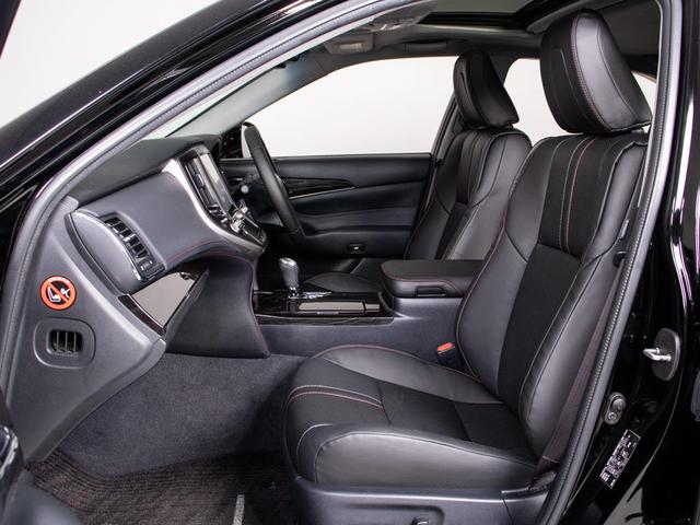 クラウンハイブリッド アスリートＳ　（サンルーフ）（黒本革シート）（オプション１８インチアルミ）（トヨタセーフティセンス）衝突軽減ブレーキ　踏み間違い防止機能　車線逸脱抑制ＬＤＡ　オートマチックハイビーム　ＢＬｕｅｔｏｏｔｈ　ＳＤマルチ（31枚目）