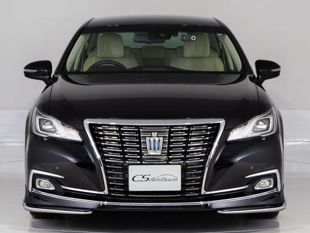 クラウンハイブリッド ロイヤルサルーン　後期型（禁煙車）（フルエアロ）（記録簿８枚）（トヨタセーフティセンス）衝突軽減ブレーキ　踏み間違い防止機能　車線逸脱抑制ＬＤＡ　オートマチックハイビーム　レーダークルーズ　Ｂｌｕｅｔｏｏｔｈ対応（11枚目）