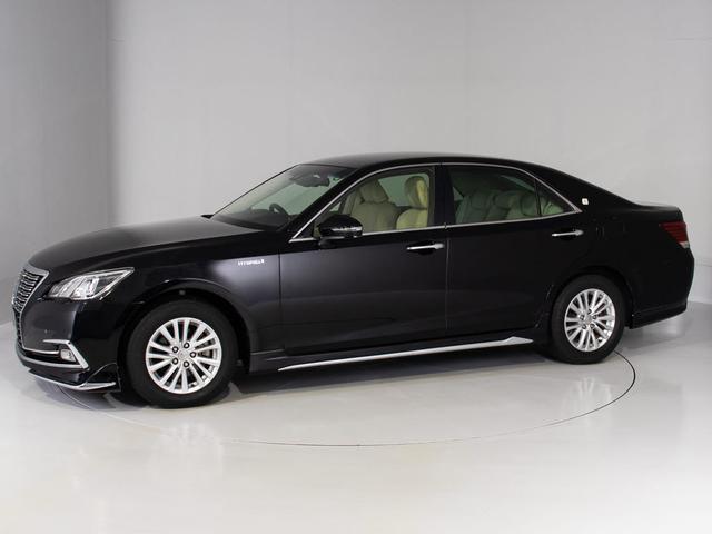 クラウンハイブリッド ロイヤルサルーン　後期型（禁煙車）（フルエアロ）（記録簿８枚）（トヨタセーフティセンス）衝突軽減ブレーキ　踏み間違い防止機能　車線逸脱抑制ＬＤＡ　オートマチックハイビーム　レーダークルーズ　Ｂｌｕｅｔｏｏｔｈ対応（13枚目）