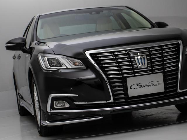 クラウンハイブリッド ロイヤルサルーン　後期型（禁煙車）（フルエアロ）（記録簿８枚）（トヨタセーフティセンス）衝突軽減ブレーキ　踏み間違い防止機能　車線逸脱抑制ＬＤＡ　オートマチックハイビーム　レーダークルーズ　Ｂｌｕｅｔｏｏｔｈ対応（24枚目）