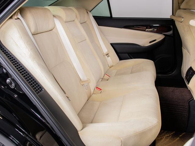 クラウンハイブリッド ロイヤルサルーン　後期型（禁煙車）（フルエアロ）（記録簿８枚）（トヨタセーフティセンス）衝突軽減ブレーキ　踏み間違い防止機能　車線逸脱抑制ＬＤＡ　オートマチックハイビーム　レーダークルーズ　Ｂｌｕｅｔｏｏｔｈ対応（36枚目）