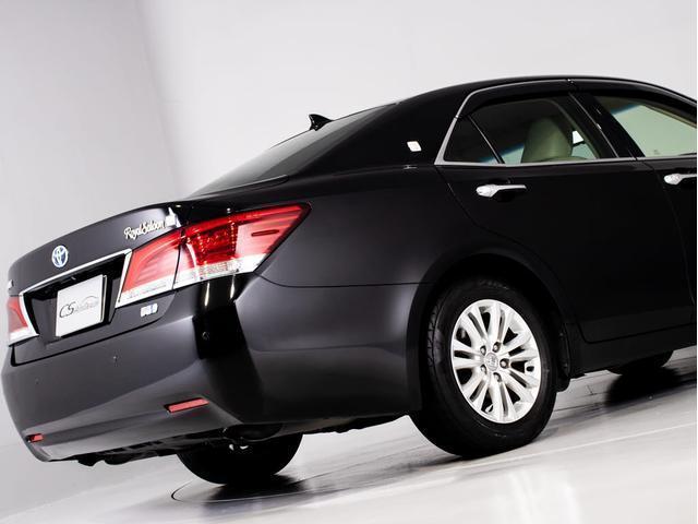 クラウンハイブリッド ロイヤルサルーンＧ　（禁煙車）（フラクセン本革シート）（衝突軽減ブレーキ）（踏み間違い防止機能）レーダークルーズ　エアシート　シートヒーター　Ｂｌｕｅｔｏｏｔｈ対応　レギュラーガソリン仕様　アダプティブハイビーム（23枚目）