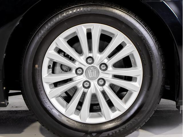 クラウンハイブリッド ロイヤルサルーンＧ　（禁煙車）（フラクセン本革シート）（衝突軽減ブレーキ）（踏み間違い防止機能）レーダークルーズ　エアシート　シートヒーター　Ｂｌｕｅｔｏｏｔｈ対応　レギュラーガソリン仕様　アダプティブハイビーム（29枚目）