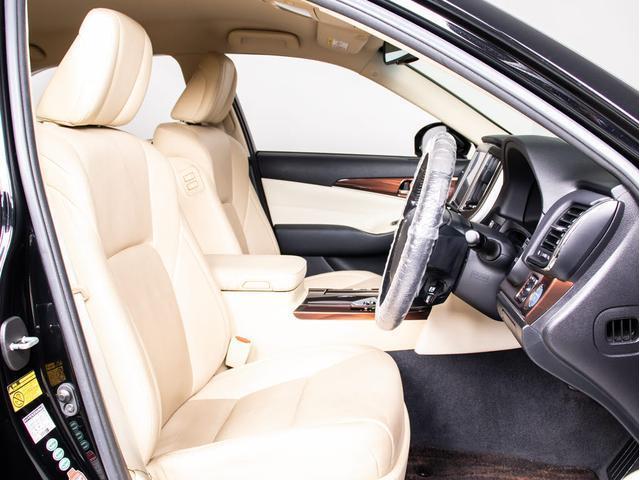 クラウンハイブリッド ロイヤルサルーンＧ　（禁煙車）（フラクセン本革シート）（衝突軽減ブレーキ）（踏み間違い防止機能）レーダークルーズ　エアシート　シートヒーター　Ｂｌｕｅｔｏｏｔｈ対応　レギュラーガソリン仕様　アダプティブハイビーム（35枚目）