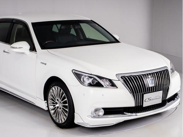 クラウンマジェスタ Ｆバージョン　リアモニター　後期型（黒本革シート）（オプション１８インチアルミ）（フルエアロ）（点検記録簿６枚）衝突軽減ブレーキ　踏み間違い防止機能　レーダークルーズ　ＢＳＭ　イージークローザー　パーキングアシスト（6枚目）