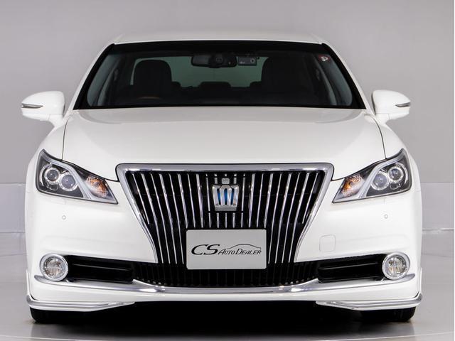 クラウンマジェスタ Ｆバージョン　リアモニター　後期型（黒本革シート）（オプション１８インチアルミ）（フルエアロ）（点検記録簿６枚）衝突軽減ブレーキ　踏み間違い防止機能　レーダークルーズ　ＢＳＭ　イージークローザー　パーキングアシスト（16枚目）