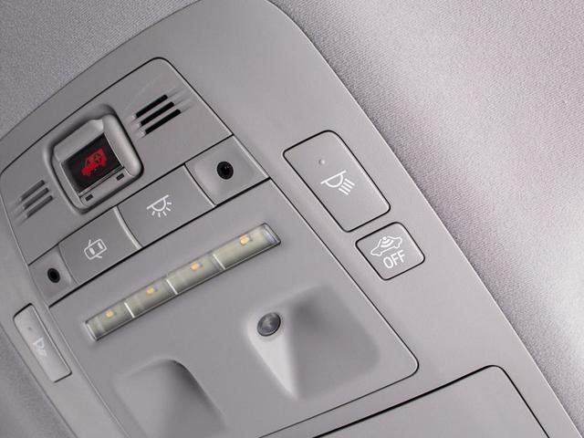 クラウンマジェスタ Ｆバージョン　リアモニター　後期型（黒本革シート）（オプション１８インチアルミ）（フルエアロ）（点検記録簿６枚）衝突軽減ブレーキ　踏み間違い防止機能　レーダークルーズ　ＢＳＭ　イージークローザー　パーキングアシスト（50枚目）