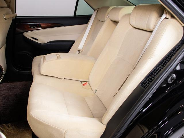 クラウンハイブリッド ロイヤルサルーン (禁煙車)(クリアランスソナー&バックソナー)Bluetooth対応 レギュラーガソリン仕様 シートヒーター ステアリングヒーター HDDマルチナビ カラーバックカメラ パワシート(35枚目)