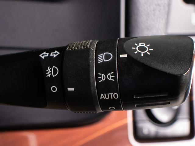 クラウンハイブリッド ロイヤルサルーン (禁煙車)(クリアランスソナー&バックソナー)Bluetooth対応 レギュラーガソリン仕様 シートヒーター ステアリングヒーター HDDマルチナビ カラーバックカメラ パワシート(48枚目)