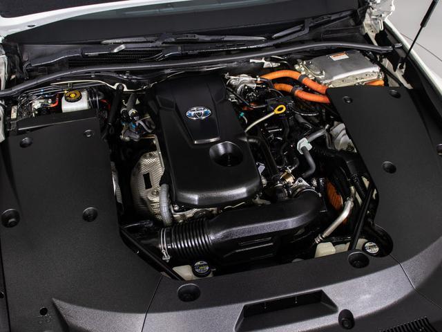 クラウンハイブリッド ＲＳアドバンス　（禁煙車）（モデリスタエアロ）（本革シート）（ＴＥＩＮ車高調）（ＢＢＳ１８インチアルミ）（フルエアロ）新品タイヤデジタルインナーミラー　シーケンシャルウィンカー　トヨタセーフティパッケージ（31枚目）