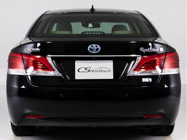 クラウンハイブリッド ロイヤルサルーンG (禁煙車)(パノラミックビューモニター)(フラクセン本革シート)(衝突軽減ブレーキ)(踏み間違い防止機能)レーダークルーズ アダプティブハイビーム 記録簿8枚 Bluetooth対応 エアシート(19枚目)