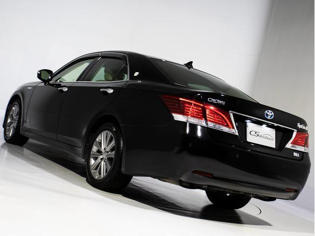 クラウンハイブリッド ロイヤルサルーンG (禁煙車)(パノラミックビューモニター)(フラクセン本革シート)(衝突軽減ブレーキ)(踏み間違い防止機能)レーダークルーズ アダプティブハイビーム 記録簿8枚 Bluetooth対応 エアシート(23枚目)