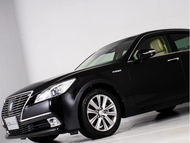 クラウンハイブリッド ロイヤルサルーンG (禁煙車)(パノラミックビューモニター)(フラクセン本革シート)(衝突軽減ブレーキ)(踏み間違い防止機能)レーダークルーズ アダプティブハイビーム 記録簿8枚 Bluetooth対応 エアシート(24枚目)