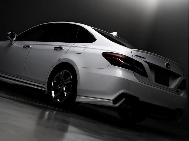 クラウンハイブリッド RSアドバンス (白本革シート)(フルエアロ)(パノラミックビューモニター)(トヨタセーフティパッケージプラス)衝突軽減ブレーキ 踏み間違い防止機能 車線逸脱抑制LTA シーケンシャルウィンカー(26枚目)