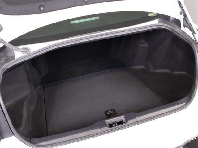 クラウンハイブリッド RSアドバンス (白本革シート)(フルエアロ)(パノラミックビューモニター)(トヨタセーフティパッケージプラス)衝突軽減ブレーキ 踏み間違い防止機能 車線逸脱抑制LTA シーケンシャルウィンカー(28枚目)