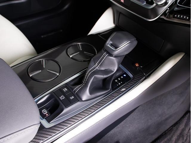 クラウンハイブリッド RSアドバンス (白本革シート)(フルエアロ)(パノラミックビューモニター)(トヨタセーフティパッケージプラス)衝突軽減ブレーキ 踏み間違い防止機能 車線逸脱抑制LTA シーケンシャルウィンカー(38枚目)