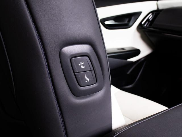 クラウンハイブリッド RSアドバンス (白本革シート)(フルエアロ)(パノラミックビューモニター)(トヨタセーフティパッケージプラス)衝突軽減ブレーキ 踏み間違い防止機能 車線逸脱抑制LTA シーケンシャルウィンカー(42枚目)