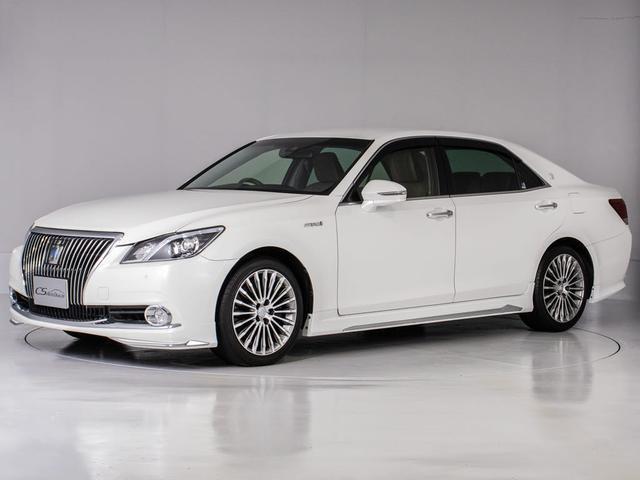 クラウンマジェスタ Ｆバージョン　Ｊ－フロンティア　後期型（ワンオーナー）（オプション１８インチアルミ）（専用コンビレザーシート）（モデリスタ）（セーフティセンス）衝突軽減　踏み間違い防止　車線逸脱抑制ＬＤＡ　レーダークルーズ　アダプティブハイビーム（12枚目）