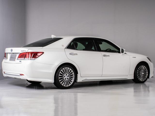 クラウンマジェスタ Ｆバージョン　Ｊ－フロンティア　後期型（ワンオーナー）（オプション１８インチアルミ）（専用コンビレザーシート）（モデリスタ）（セーフティセンス）衝突軽減　踏み間違い防止　車線逸脱抑制ＬＤＡ　レーダークルーズ　アダプティブハイビーム（13枚目）