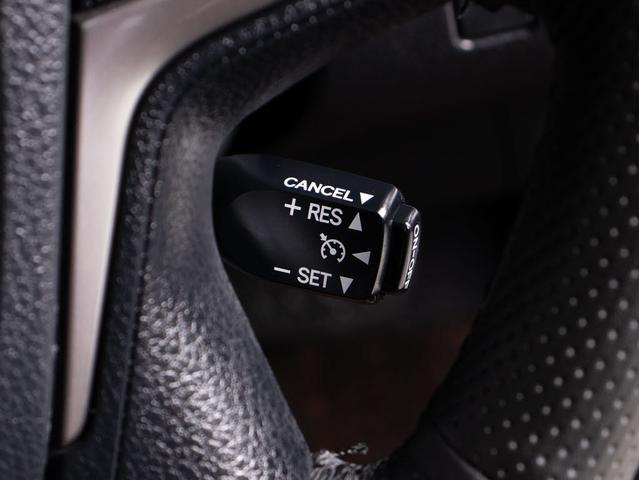 クラウンハイブリッド ロイヤルサルーンＧ　（禁煙車）（トヨタプレミアムサウンド）（オプション１７インチアルミ）（フルエアロ）アダプティブハイビーム　イージークローザー　後席ＶＩＰ　Ｂｌｕｅｔｏｏｔｈ対応　レギュラーガソリン仕様　ＨＤＤマルチ（41枚目）