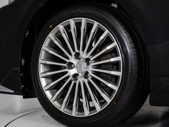 クラウンマジェスタ Ｆバージョン　後期型（禁煙車）（黒本革シート）（オプション１８インチアルミ）（新品タイヤ）（フルエアロ）（点検記録簿９枚）衝突軽減ブレーキ　踏み間違い防止機能　レーダークルーズ　ＢＳＭ　アダプティブハイビーム（7枚目）