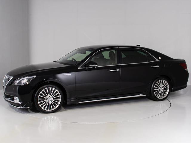 クラウンマジェスタ Ｆバージョン　後期型（禁煙車）（黒本革シート）（オプション１８インチアルミ）（新品タイヤ）（フルエアロ）（点検記録簿９枚）衝突軽減ブレーキ　踏み間違い防止機能　レーダークルーズ　ＢＳＭ　アダプティブハイビーム（13枚目）