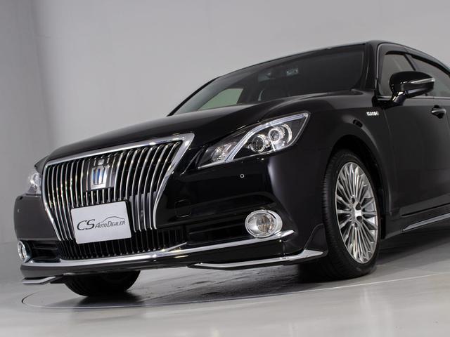 クラウンマジェスタ Ｆバージョン　後期型（禁煙車）（黒本革シート）（オプション１８インチアルミ）（新品タイヤ）（フルエアロ）（点検記録簿９枚）衝突軽減ブレーキ　踏み間違い防止機能　レーダークルーズ　ＢＳＭ　アダプティブハイビーム（18枚目）