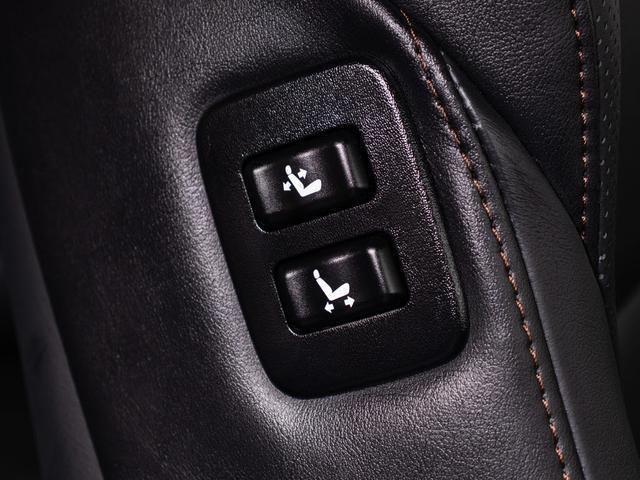 クラウンマジェスタ Ｆバージョン　後期型（禁煙車）（黒本革シート）（オプション１８インチアルミ）（新品タイヤ）（フルエアロ）（点検記録簿９枚）衝突軽減ブレーキ　踏み間違い防止機能　レーダークルーズ　ＢＳＭ　アダプティブハイビーム（42枚目）