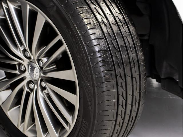 クラウンハイブリッド ロイヤルサルーンG (ベージュ本革シート)(オプション17インチアルミ) アダプティブハイビーム シートメモリー シート&ステアリングヒーター Bluetooth レギュラーガソリン仕様 HDDマルチ(28枚目)