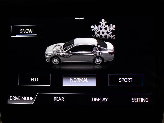 クラウンハイブリッド Ｇ－エグゼクティブ　後期／黒革／プレミアムサウンド／３６０度カメラ／ＨＵＤ／ＢＳＭ／パノラミックビューモニター／後席ＶＩＰ／シートエアコン／シートヒーター／パーキングアシスト／車線逸脱防止／衝突軽減ブレーキ（45枚目）
