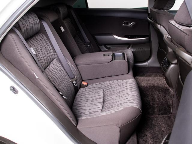 クラウン アスリート　後期型（サンルーフ）（ローダウン）Ｂｌｕｅｔｏｏｔｈ対応　ＨＤＤマルチナビ　レギュラーガソリン仕様　カラーバックカメラ　ＨＩＤヘッドライト　パワーシート　クルーズコントロール　フルセグ　ＣＤ録音（35枚目）